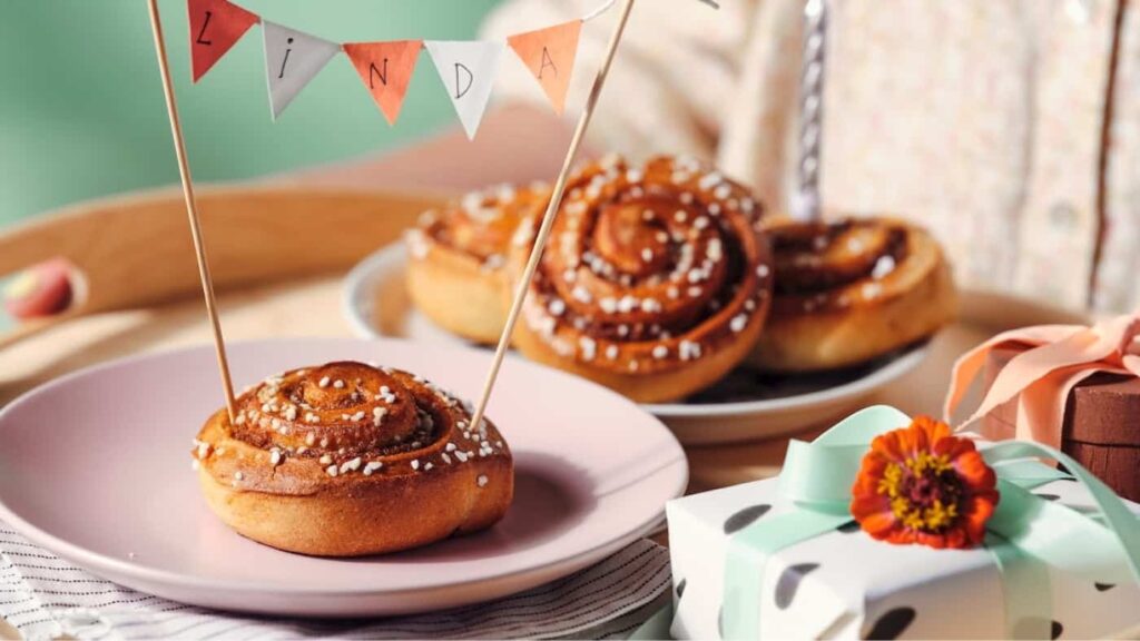 Bread & Pastries: